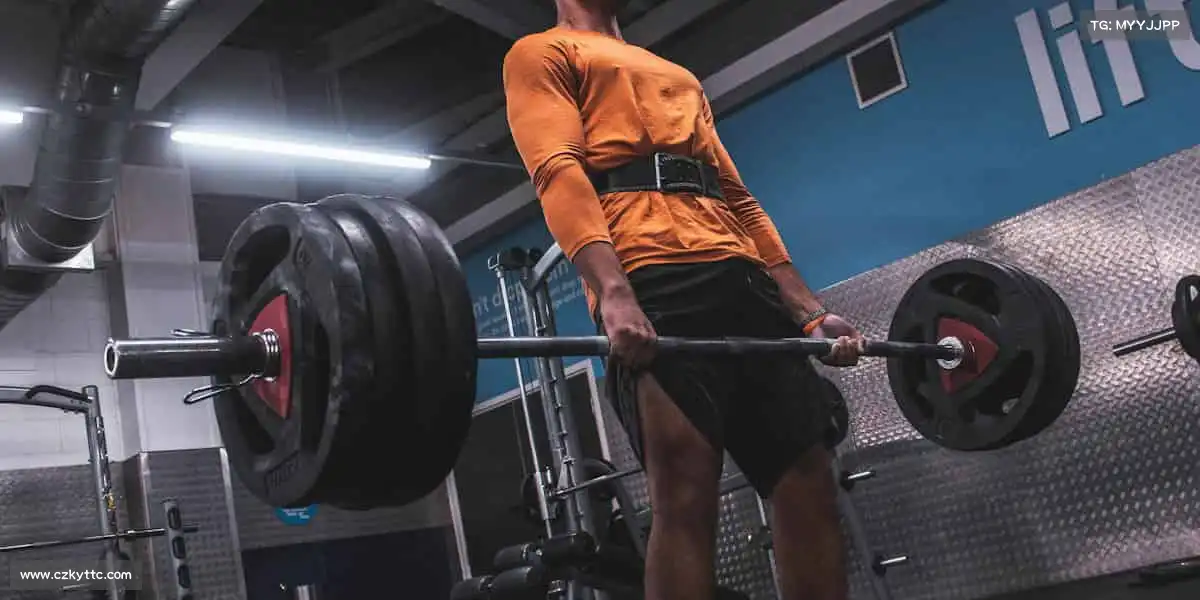 米兰milan🏊‍♀️纵身一跃，拥抱属于你的星辰大海！